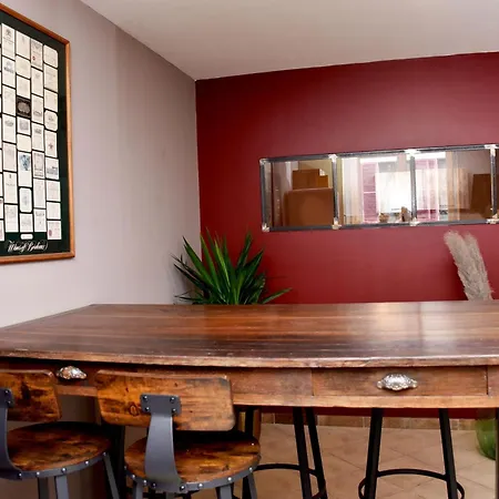 Chez Mongauld بيت للعطل